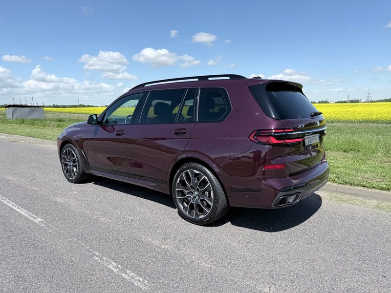 bmw-x7-12