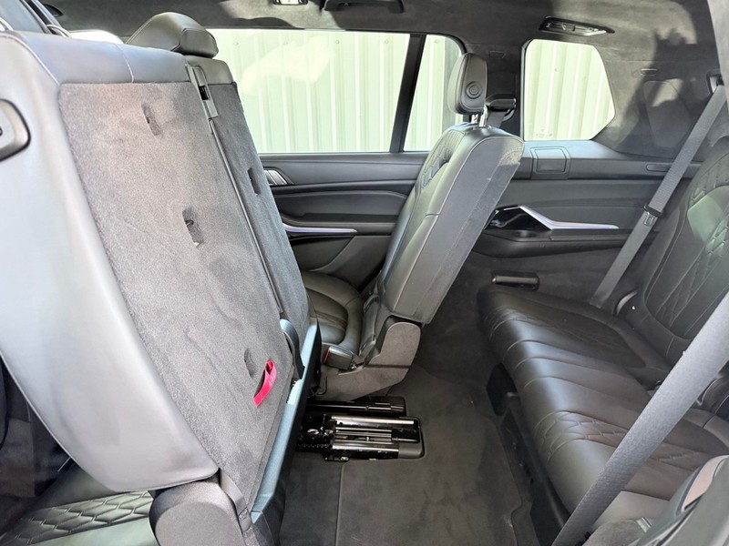 bmw-x7-5
